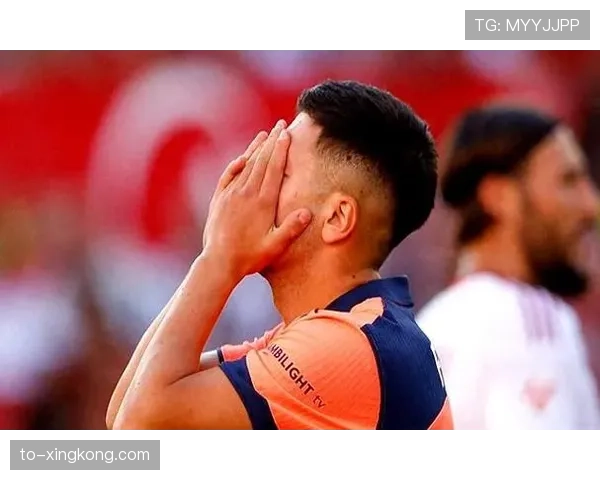 弗里克回应比赛打伞风波称情绪属比赛一部分并非针对裁判或对手